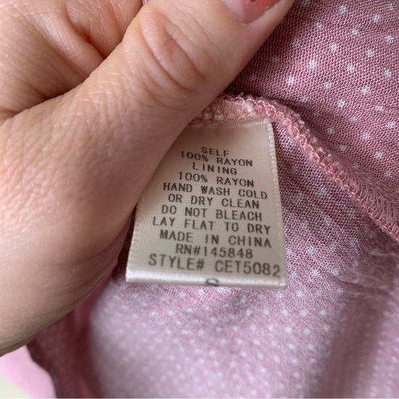 New With Tags Everly blush pink white polka dot V neck wrap blouse - Picture 7 of 7
